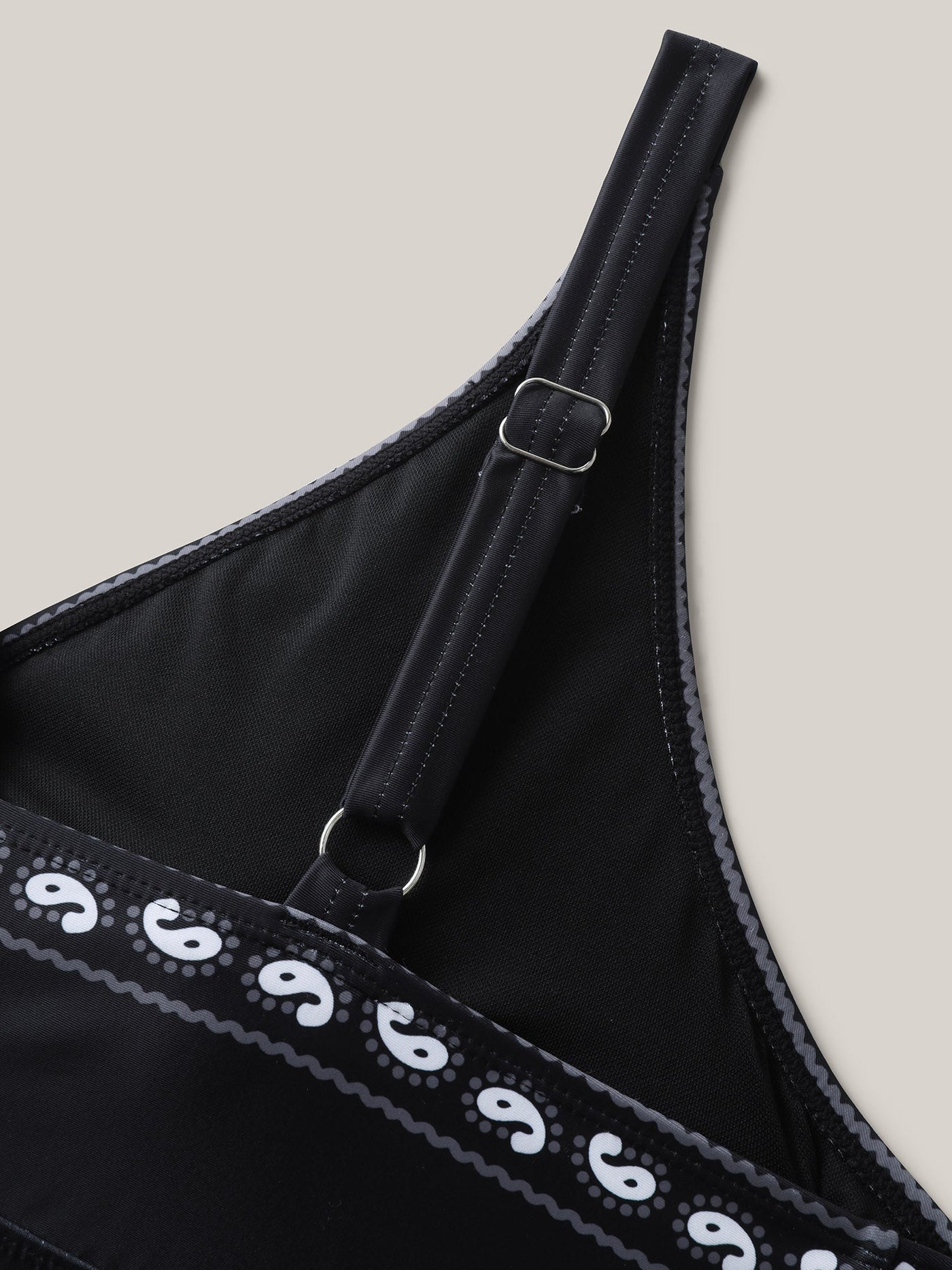 Zavando mit Paisley-Muster