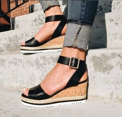Schicke Keilsandalen Für Damen | Riemen Mit Schnalle