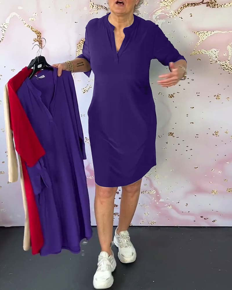 Zavando-Kleid mit einfarbigem V-Ausschnitt
