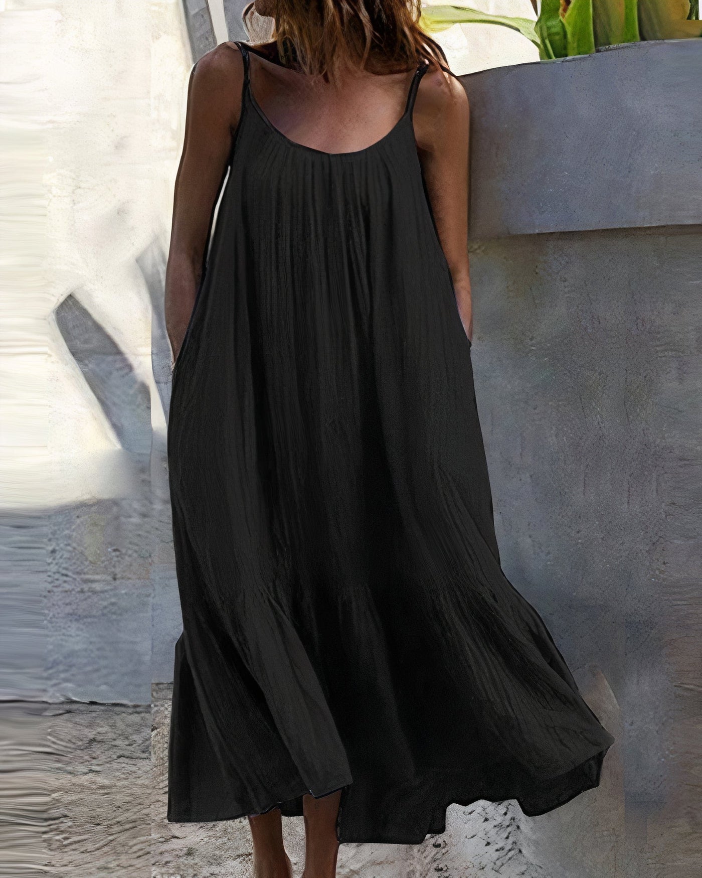 Zavando - Schlichtes ärmelloses Midikleid