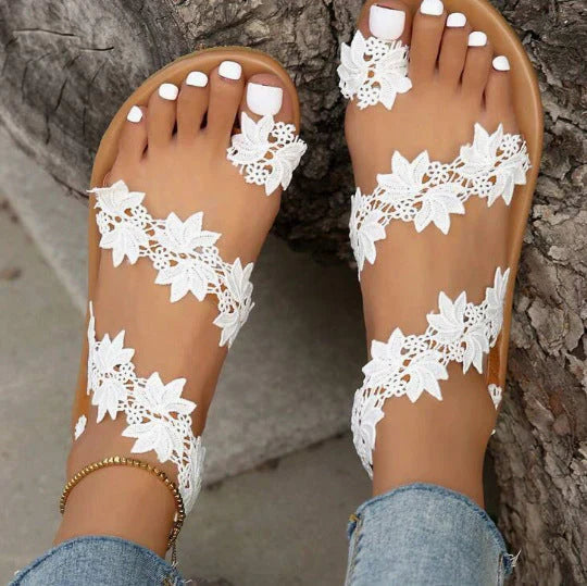 Zavando – Verspielte Schmetterlings- und Blumensandalen