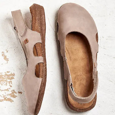 Zavando – Stilvolle Wildleder-Sandalen mit geschlossener Spitze