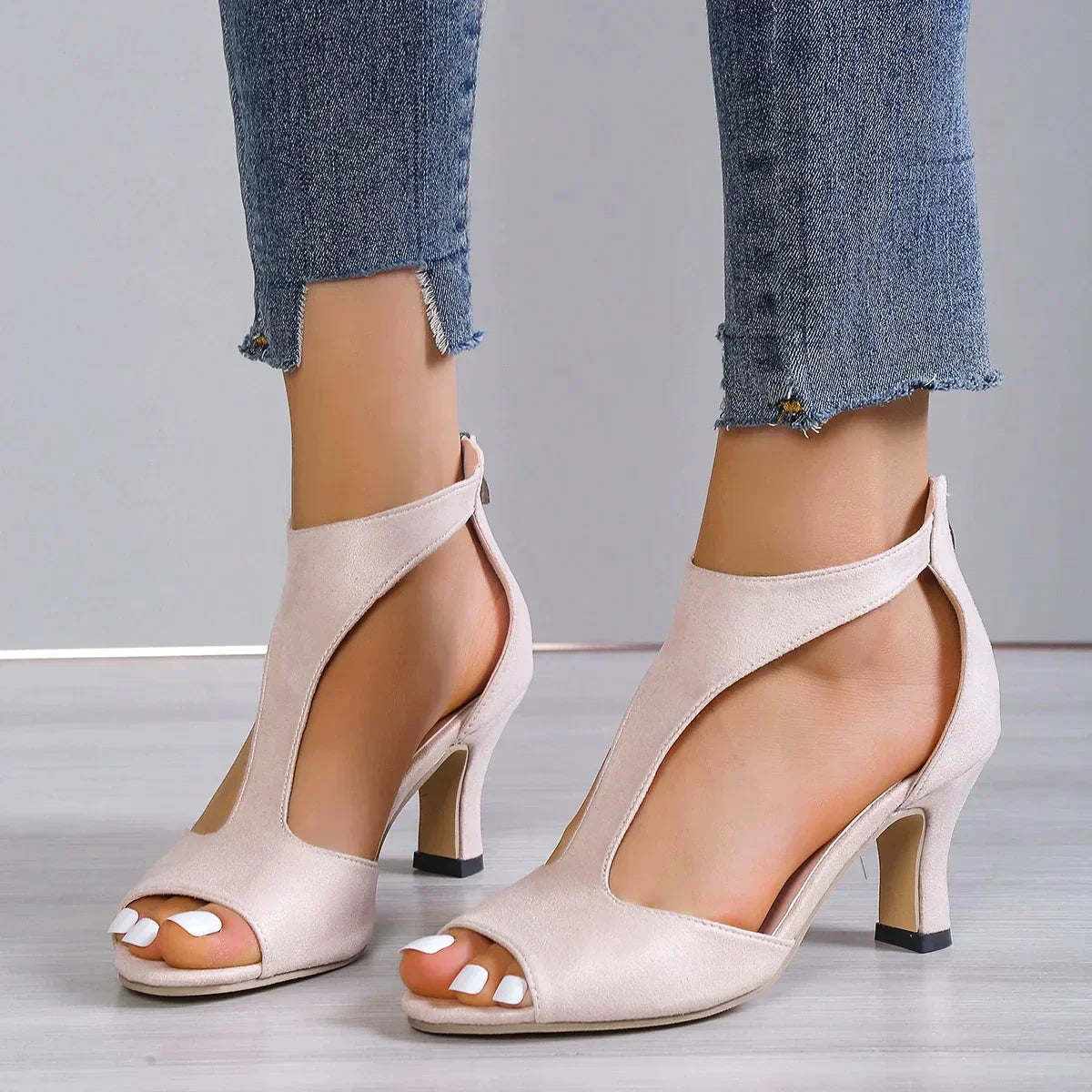 Damen Open-Toe Sandalen mit Blockabsatz und T-Strap