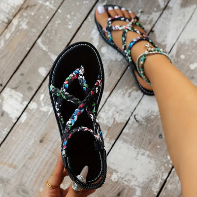 Zavando – Stilvolle Sandalen mit geflochtenen, mehrfarbigen Riemchen
