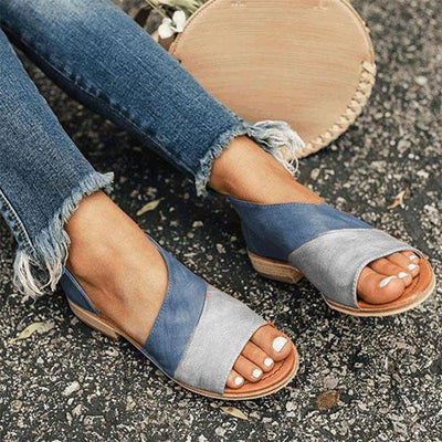 Zavando – Stilvolle zweifarbige Sandalen mit offener Spitze