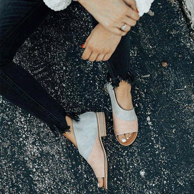 Zavando – Stilvolle zweifarbige Sandalen mit offener Spitze