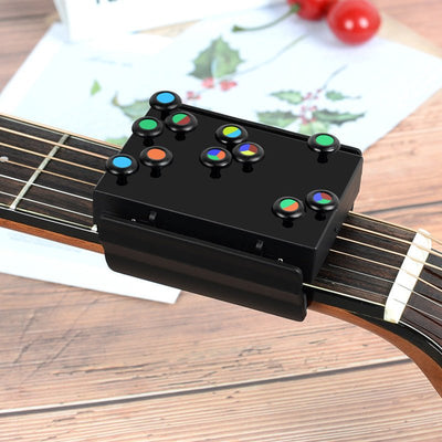 Gitarren-Lerntrainer für Anfänger - Fingertrainer mit 30 Akkordspielmethoden für Gitarrenanfänger