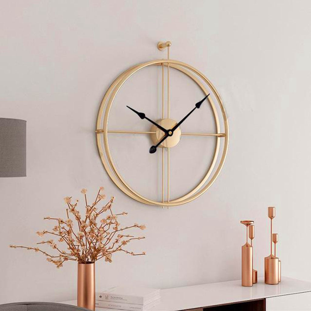 Nordische Wanduhr
